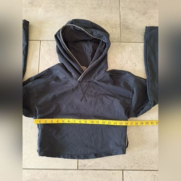Gymshark train crooped hoodie size S - Picture 9 of 9